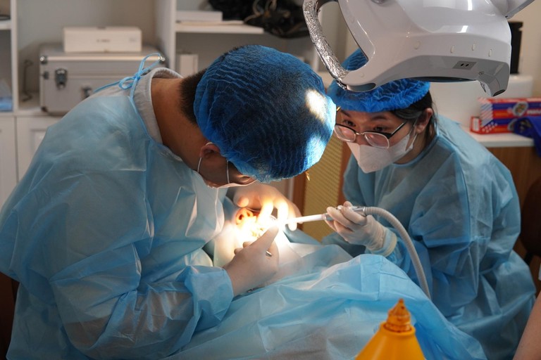 Ca phẫu thuật Implant thực tế