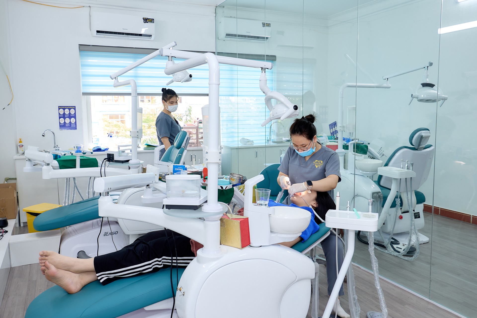 Phòng khám nha khoa hiện đại